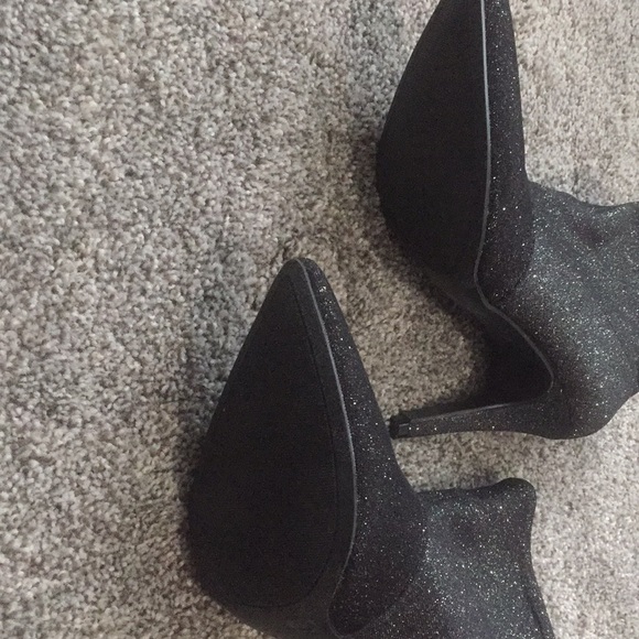 Size 7 1/2 sparkly black booties - Picture 4 of 5